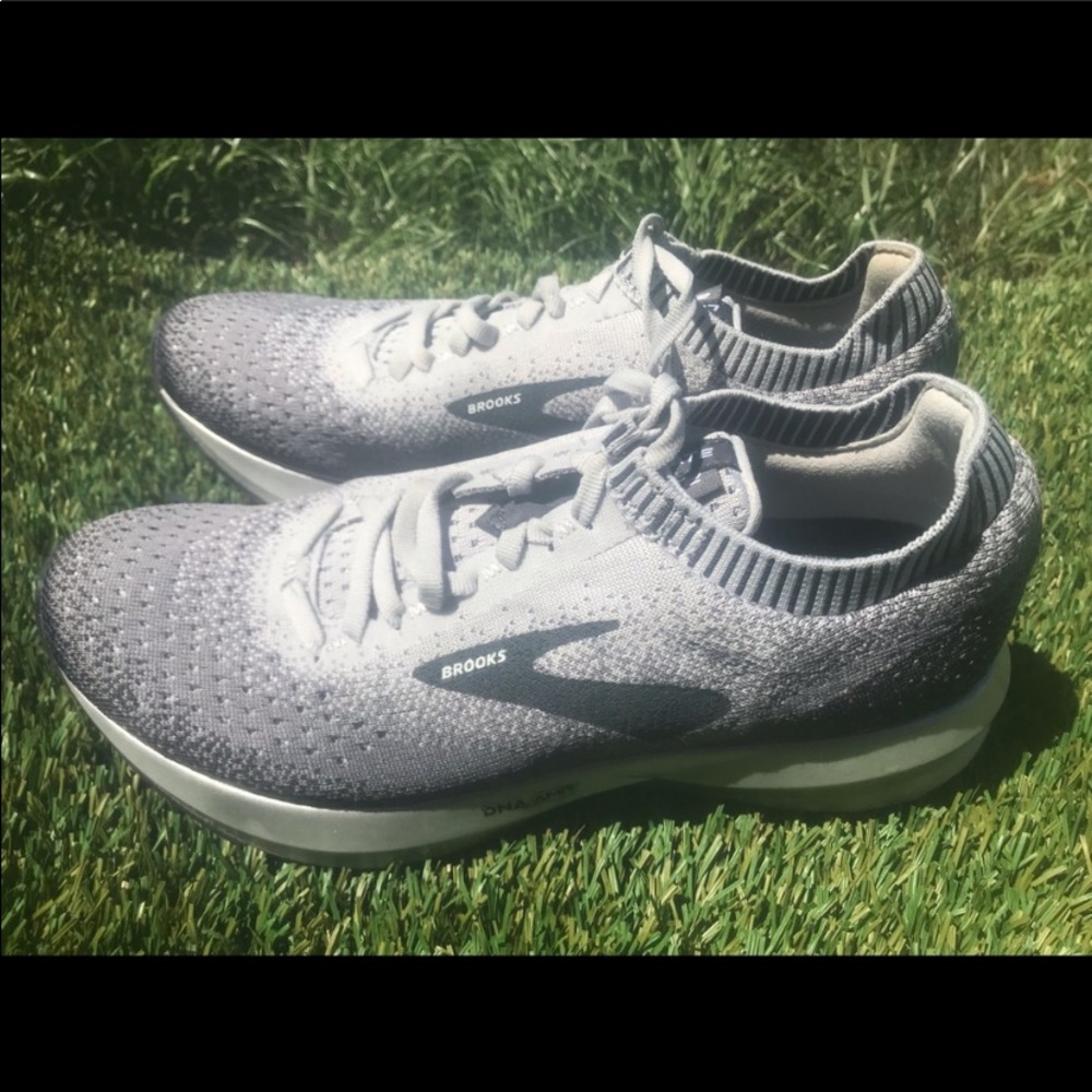Brooks Levitate 2 Running Shoe Size 7.5